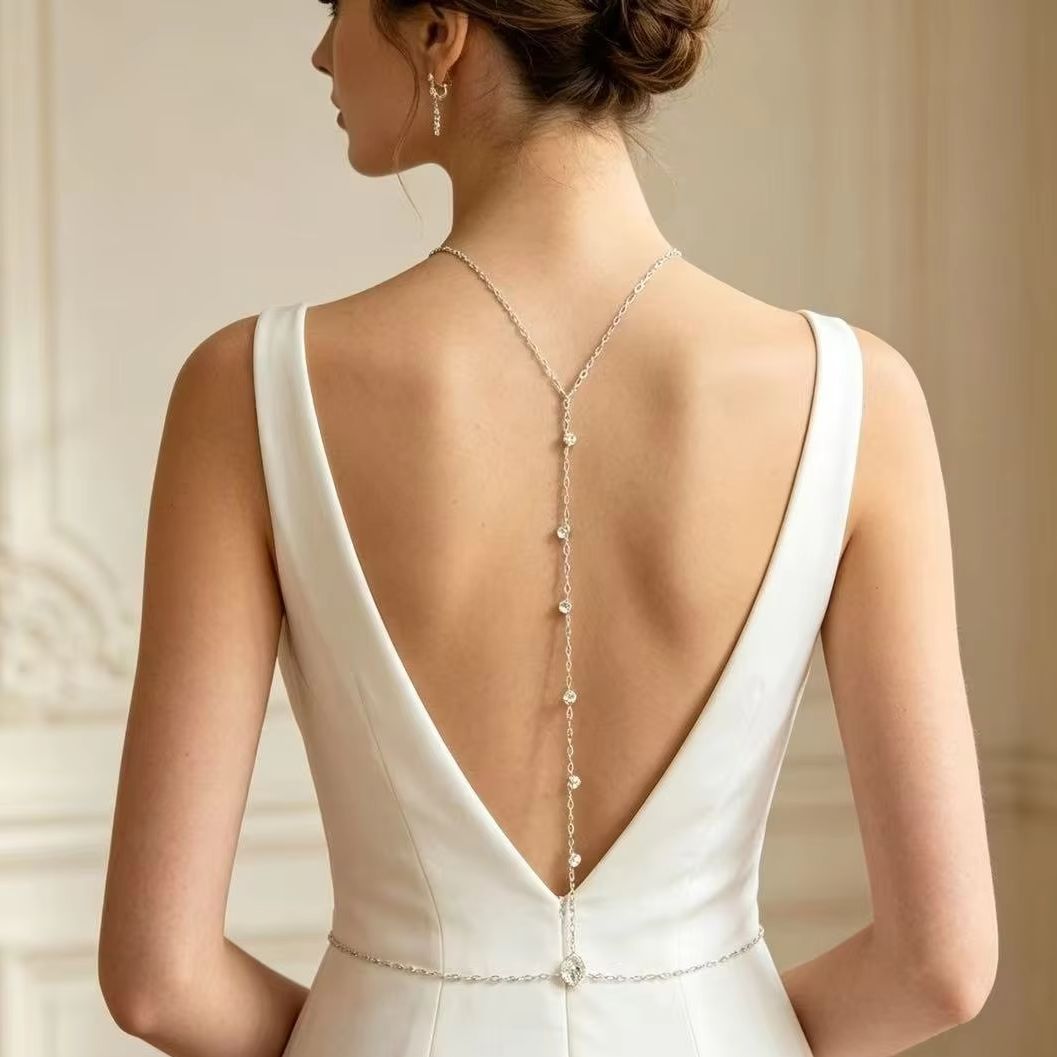 Body Jewelry Dress - Łańcuszek na plecy z cyrkoniami, łańcuszek