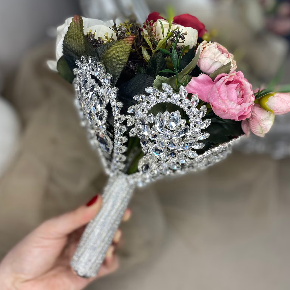 Duży bukiet ślubny w stylu boh – Body Jewelry Dress recenzja i cena