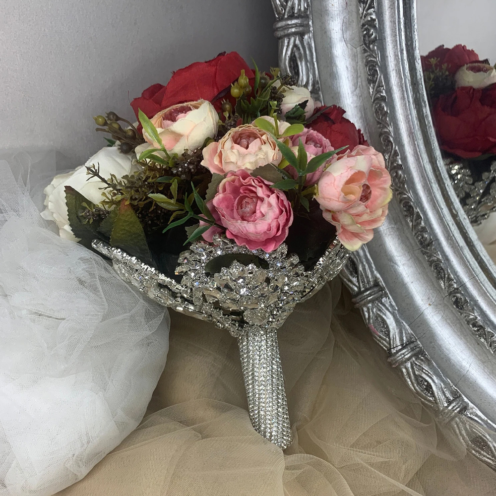 Duży bukiet ślubny w stylu boh – Body Jewelry Dress recenzja i cena