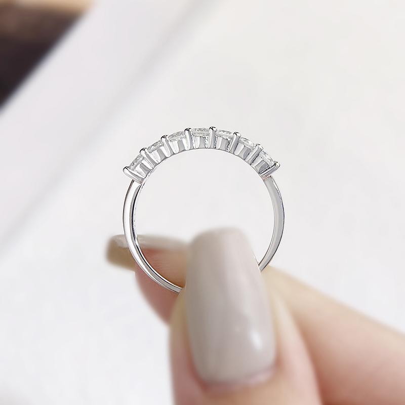 Pierścionek Eternity z prawdzi – Body Jewelry High Quality recenzja i cena