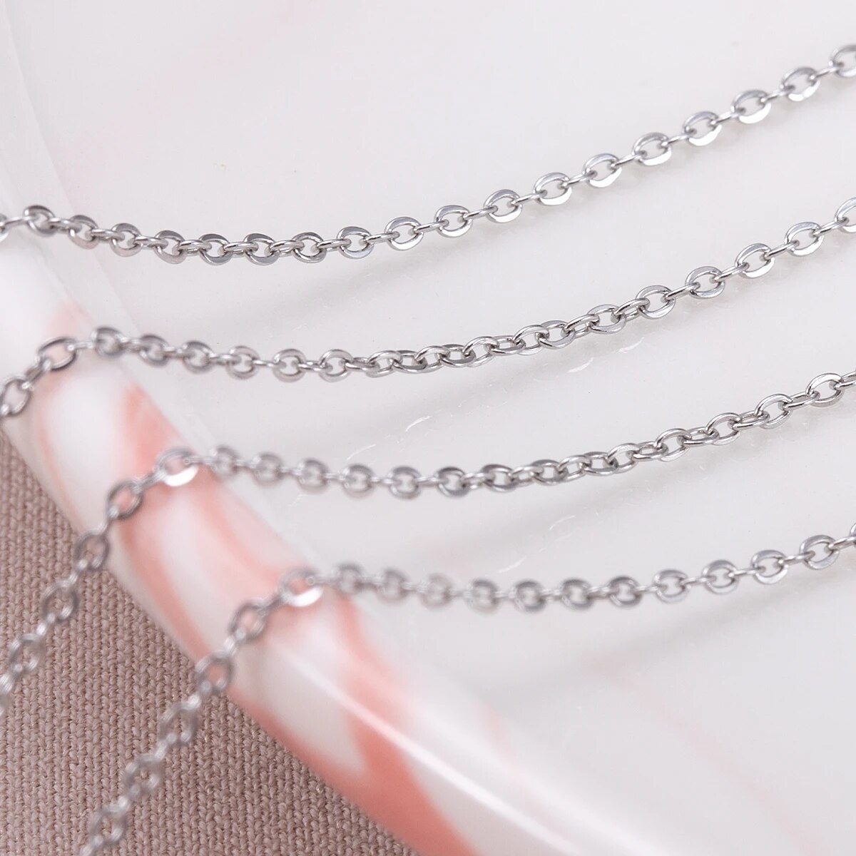 10 metrów cienkich łańcuszków  – Body Jewelry Necklace recenzja i cena