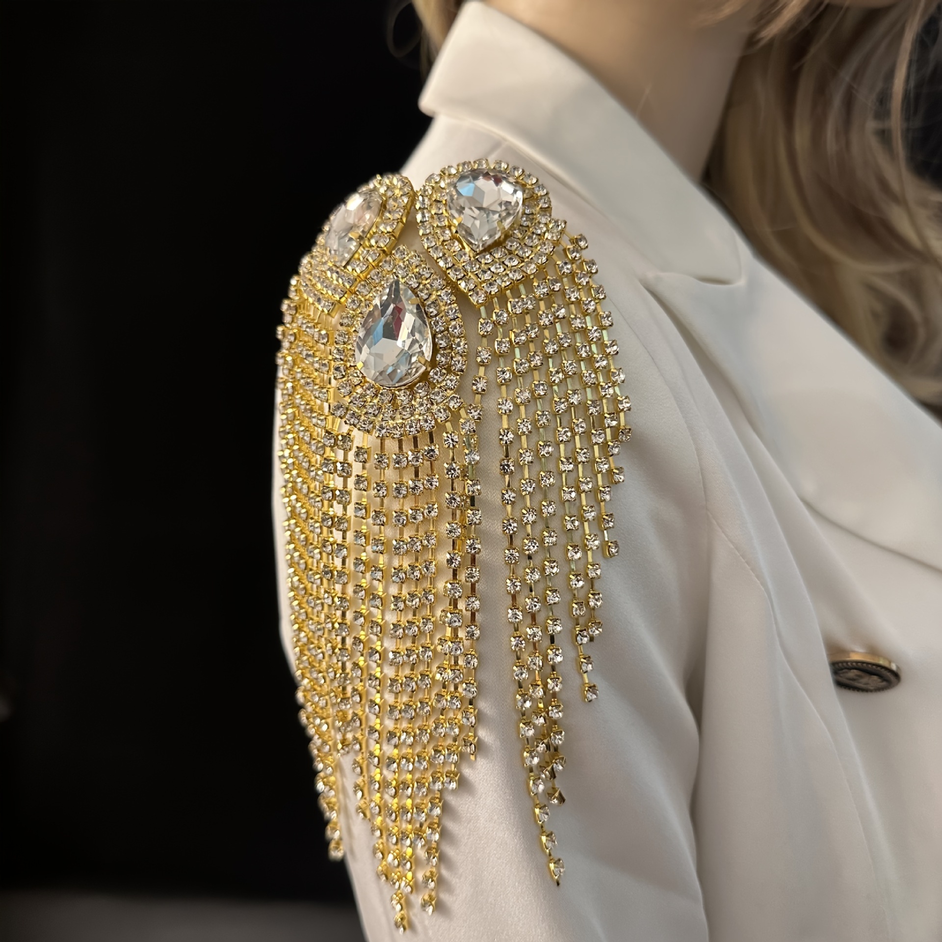 Duży rozmiar, broszka z frędzl – Body Jewelry Dress recenzja i cena